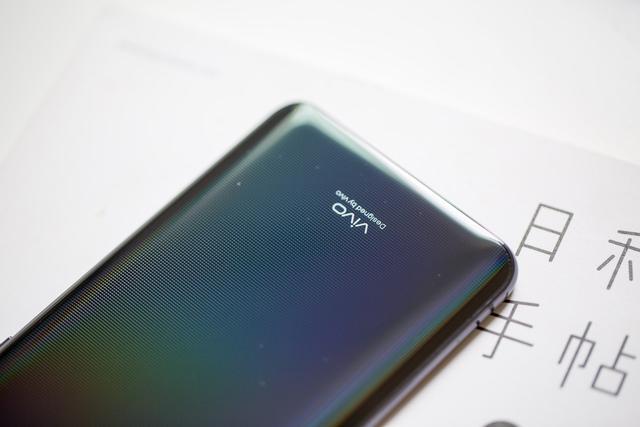 探索未来旗舰，“黑科技”开路的vivo NEX全面测评与识加科技智慧屏使用体验